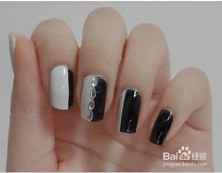 黑欧美美甲教程视频,跟随视频轻松打造时尚指尖艺术