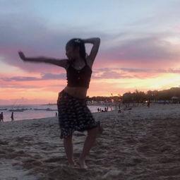 欧美沙滩跳舞视频