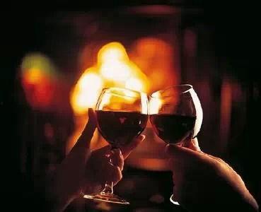 欧美喝酒伤感音乐视频,酒精催化下的情感释放之旅