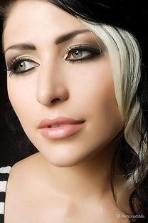 欧美成熟美女妆容视频,精致与优雅的完美融合