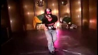 欧美对抗性街舞视频