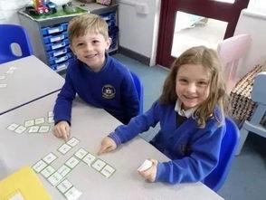 欧美小学生说英语小视频,欧美小学生英语口语风采展示